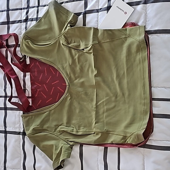 * NWT Lululemon Align Bronze Green YOGA Workout Buttery Soft T-Shirt Tee - Picture 8 of 8